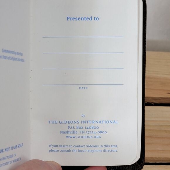 BOOK New Testament: Psalms Proverbs - Pocket Size - Picture 2 of 5